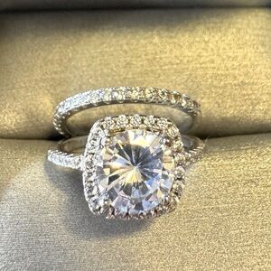 Elegant Silver Ring Set